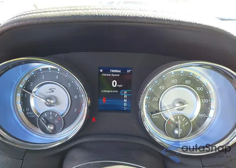 2014 Chrysler 300 300S z USA, uszkodzony, nr VIN 2C3CCAGG2EH366014